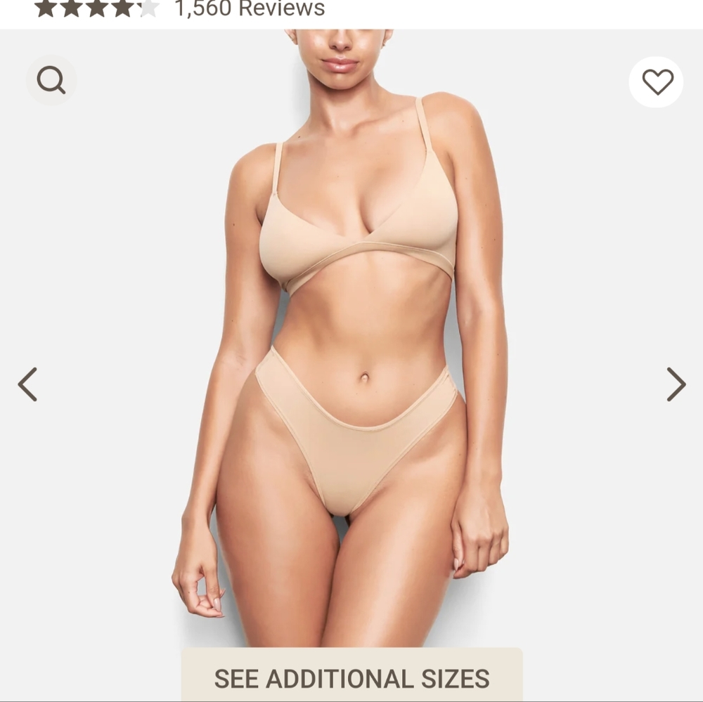 Skims triangle bralette XS